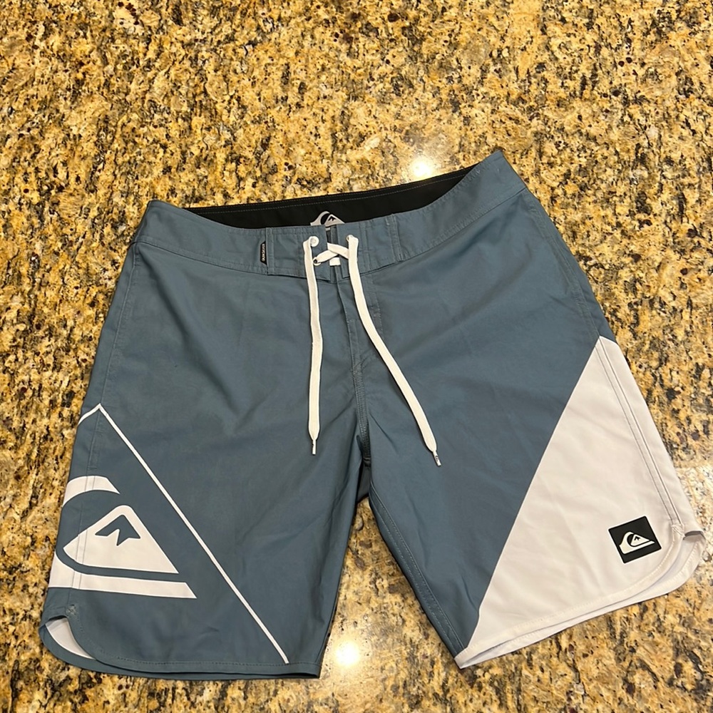 Quiksilver Board Shorts - Size 32